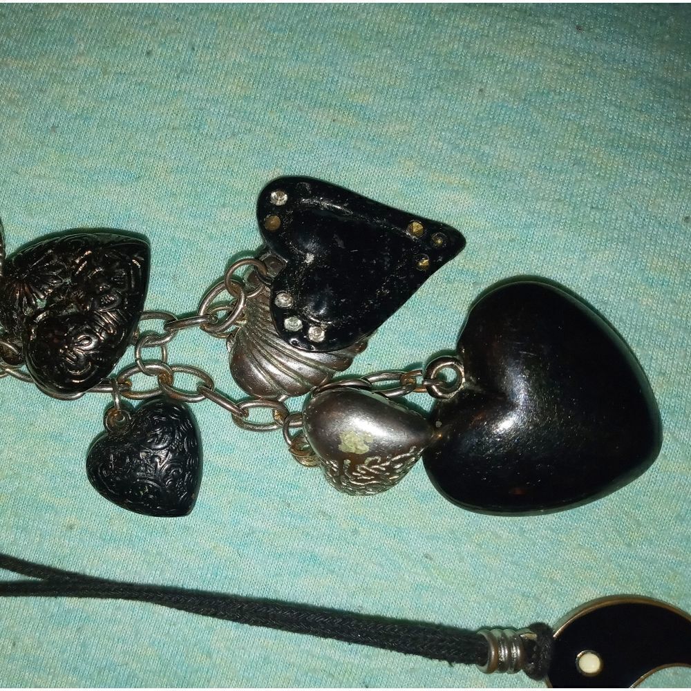 One Long Silver And Black Hearts Charm Chain Necklace